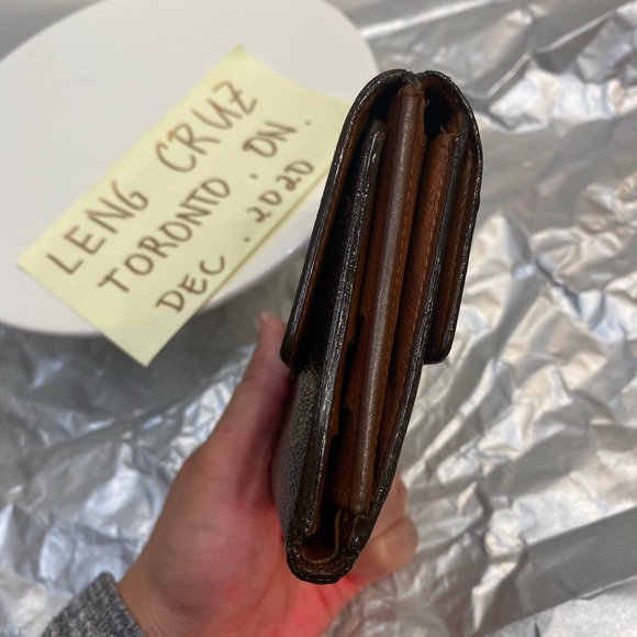 Compact wallet sold - Picture 6 of 7